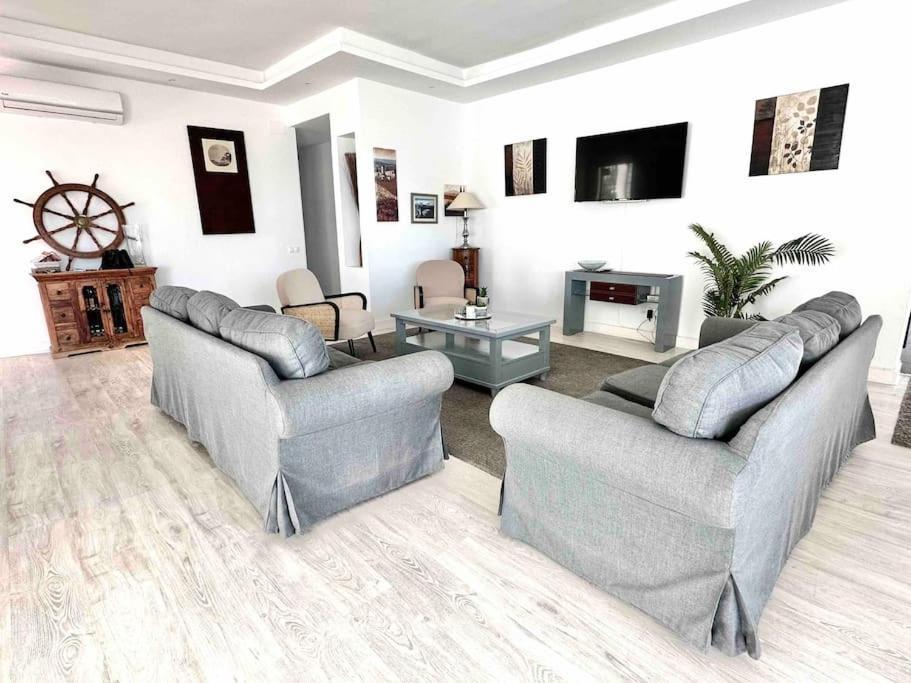 לה קאלה דה מיחאס Villa Capitano -Seaviews -4 Bedrooms - La Cala מראה חיצוני תמונה